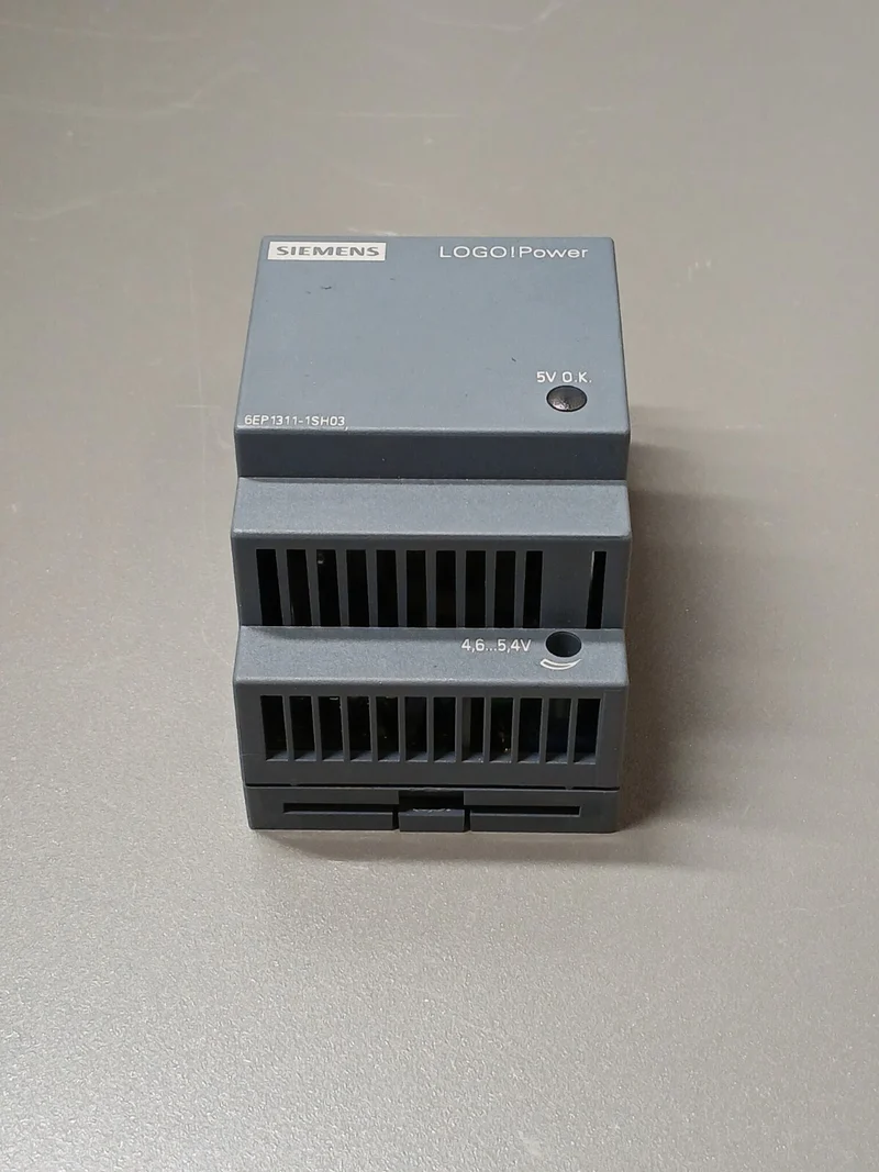 Siemens LOGO! Power 6EP1311-1SH03 Netzteil 5V 3A 100-240V AC DIN-Rail