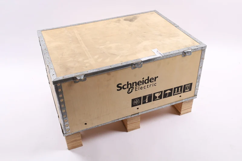 SCHNEIDERELECTRIC ATV71HD30M3XG1IN auf Lager