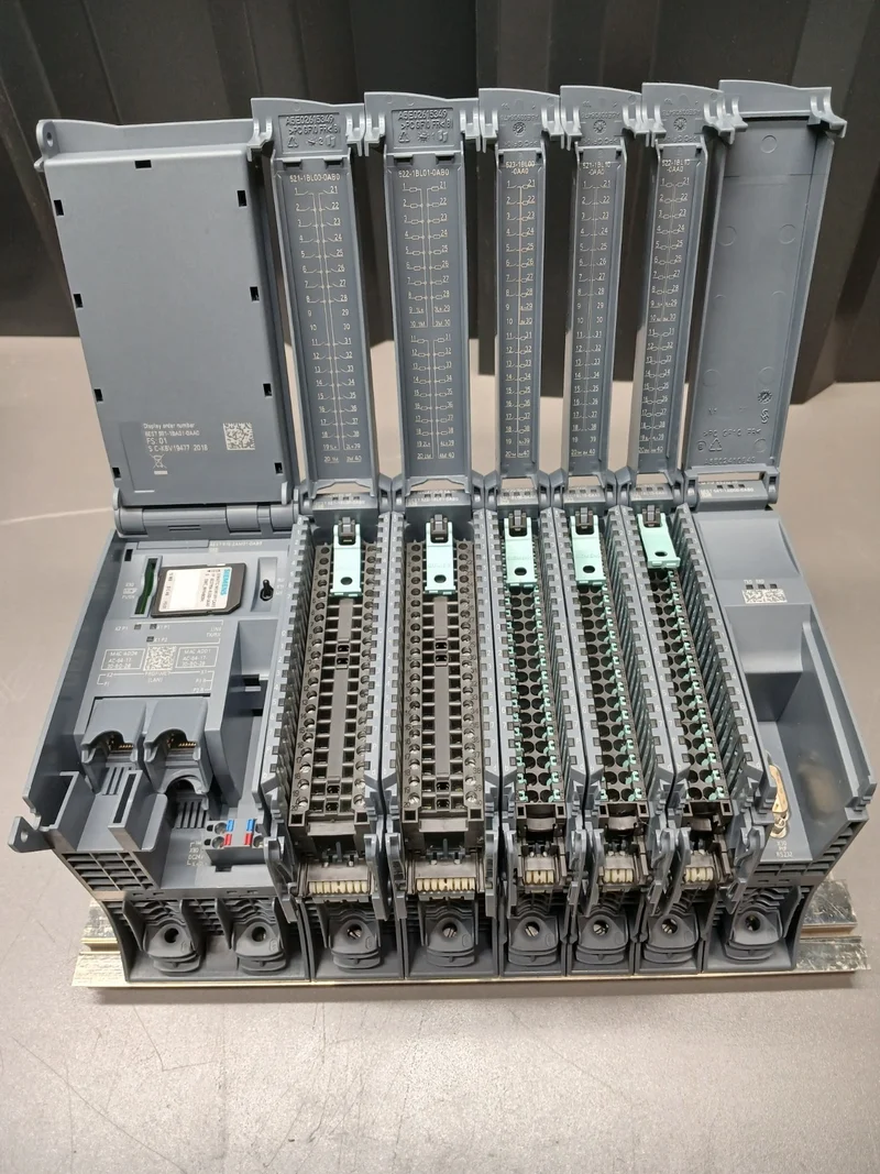 Siemens SIMATIC S7-1500 mit Zubehör siehe Bilder