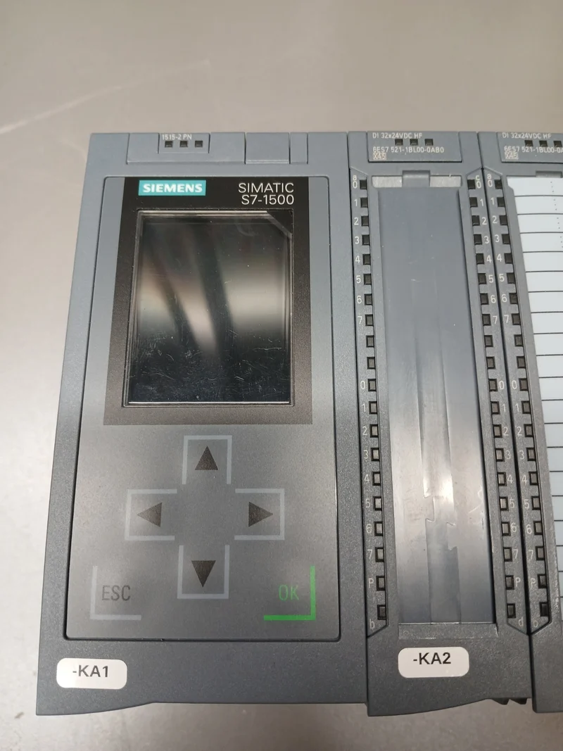 Siemens SIMATIC S7-1500 mit Zubehör siehe Info