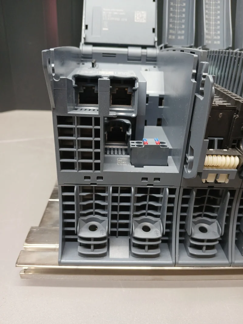 Siemens SIMATIC S7-1500 mit Zubehör siehe Info