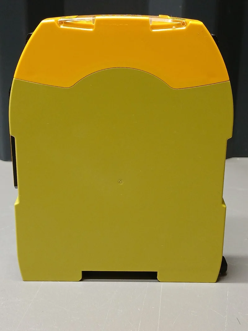 Pilz PNOZ m EF 4D14D0R Sicherheitsmodul 24V DC 6,5W Ident-Nr. 772143