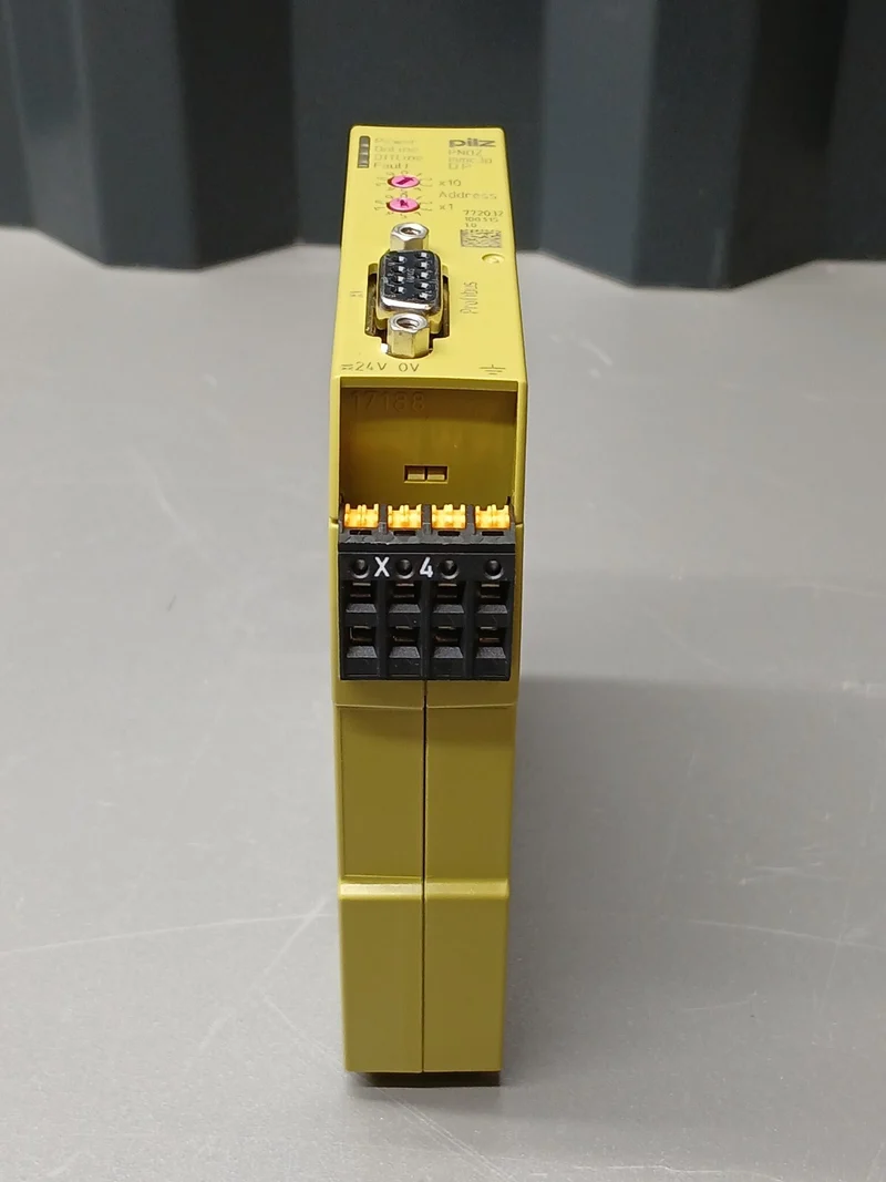 Pilz PNOZ mmc3p DP Profibus 772032 Modul 24V 1,5W Slave Adressierbar 1–99