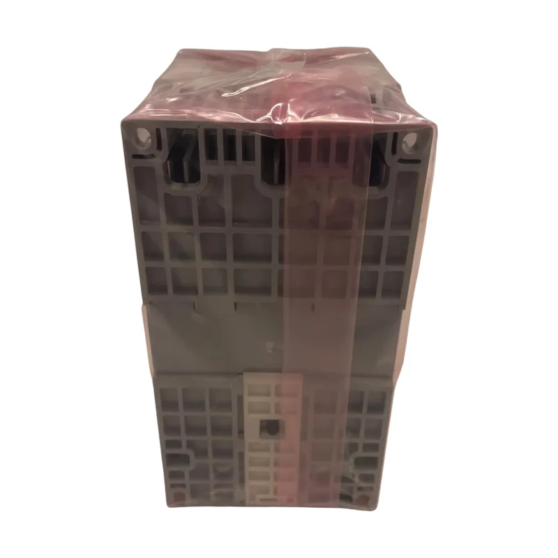 Allen Bradley 22D-D1P4N104 PowerFlex 40P Frequenzumrichter 480VAC 3PH 0.5 HP IP2