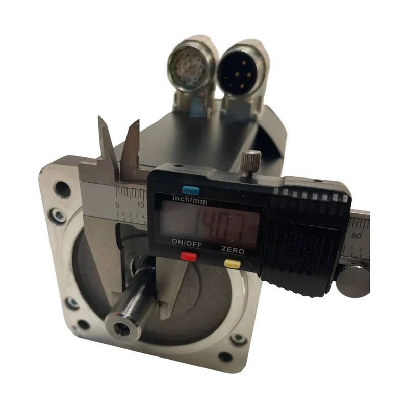 B&R 8LSA35.EA030D000-3 Servomotor Ersatzteil Technik Einsatz Industrie Betrieb