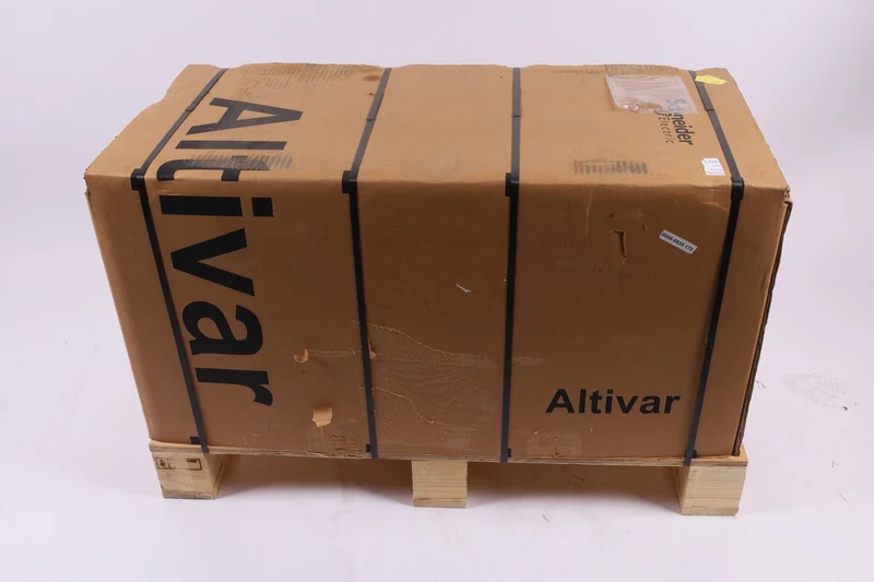 SCHNEIDERELECTRIC ATV930C11N4C auf Lager