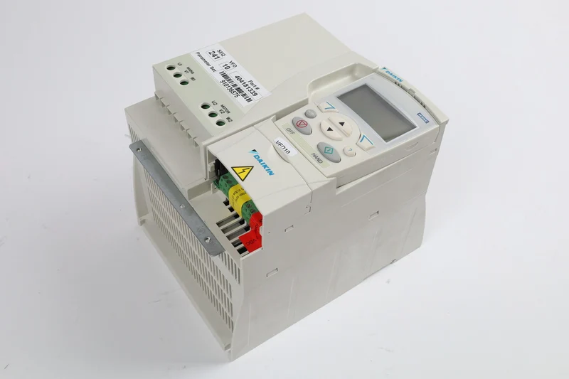 ABB ACS320-03U-12A5-4 auf Lager