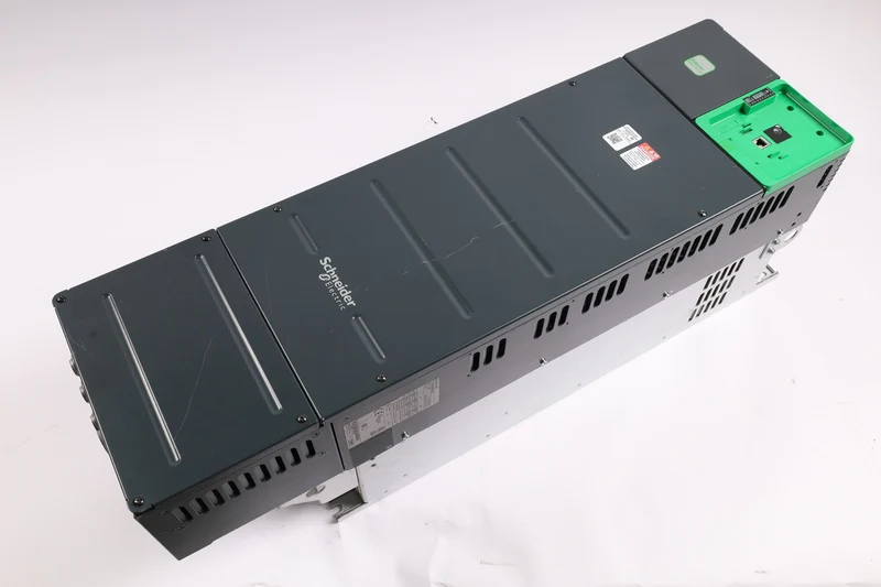SCHNEIDERELECTRIC ATV340D55N4E auf Lager