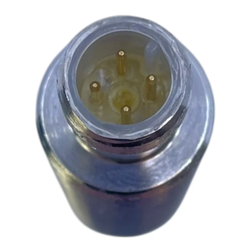 Balluff Induktiver Näherungsschalter BES008L BESM18MI-PSC80B-S04G Industrie