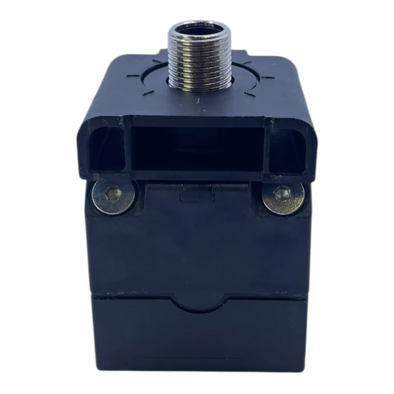 Balluff Induktiver Näherungsschalter BES021E BES Q40KFU-PAC30F-S04G Industrie
