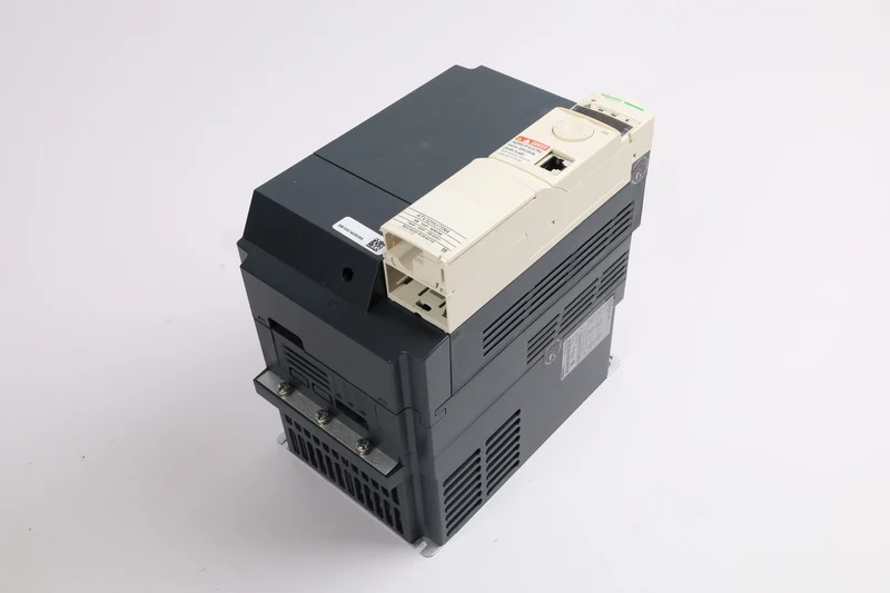 SCHNEIDERELECTRIC ATV32HU75N4 auf Lager