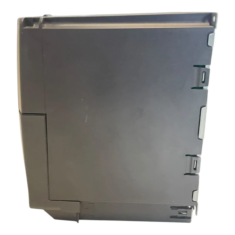 Siemens Frequenzumrichter 2,2kW Micromaster 440 6SE6440-2AB22-2BA1