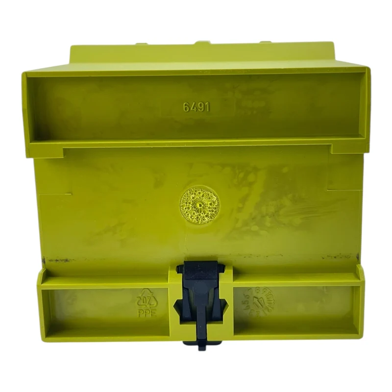 Pilz PZE 9P Sicherheitsrelais 24VAC/DC 8n/o 1n/c 7A 240V 777140