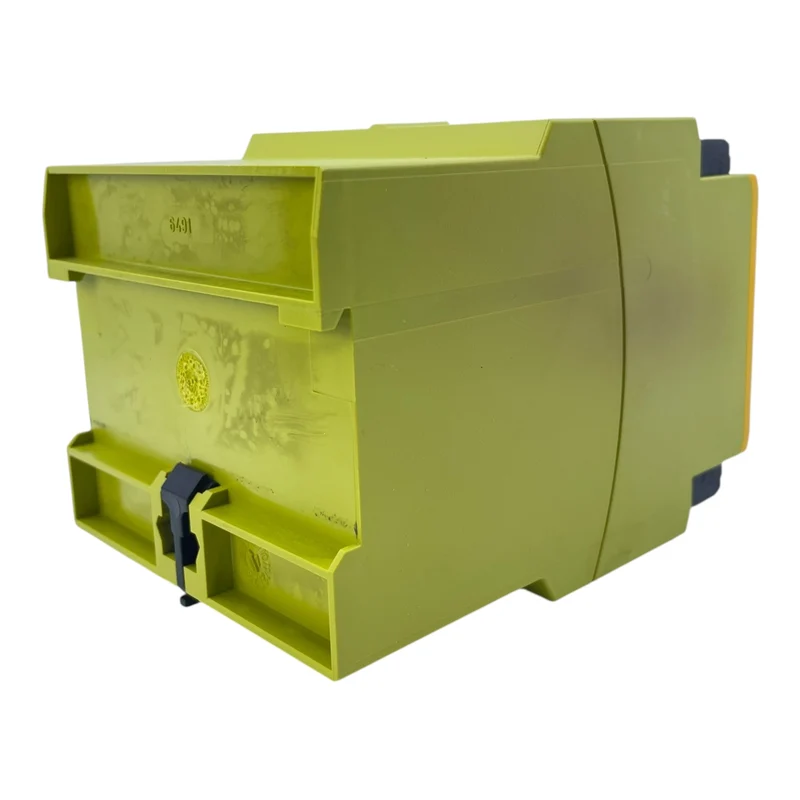 Pilz PZE 9P Sicherheitsrelais 24VAC/DC 8n/o 1n/c 7A 240V 777140