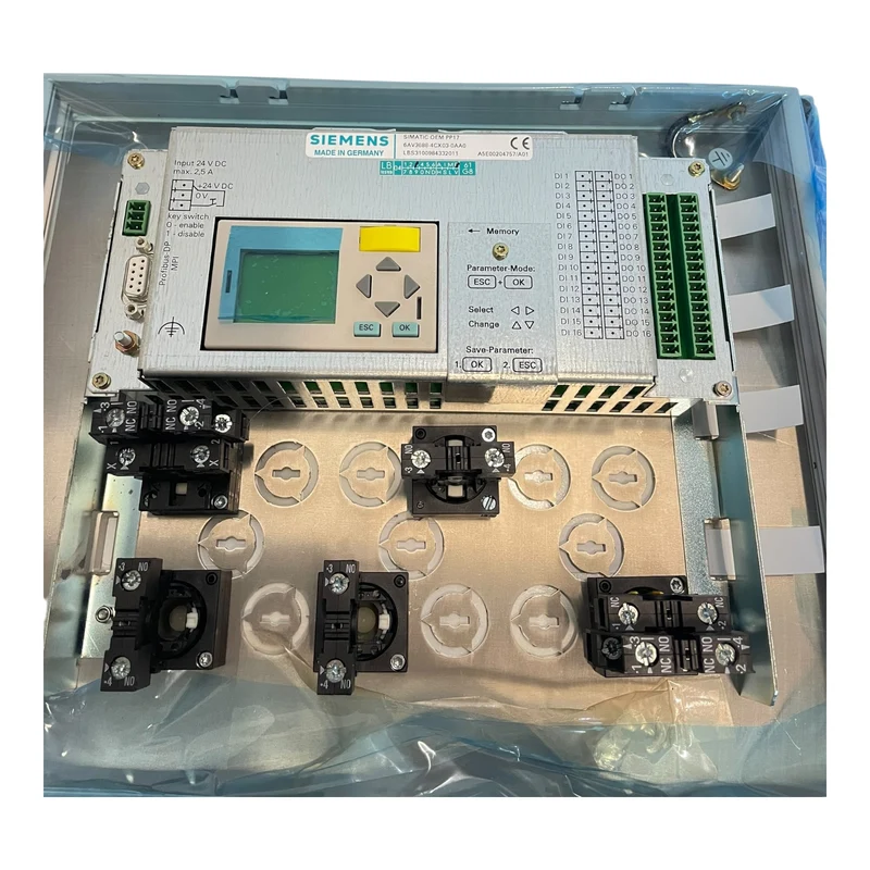 Siemens SIMATIC Bedienpanel für industriellen Einsatz 6AV3688-4CX03-0AA0