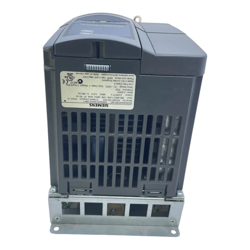 Siemens Frequenzumrichter 2,2kW Micromaster 440 6SE6440-2AD22-2BA1