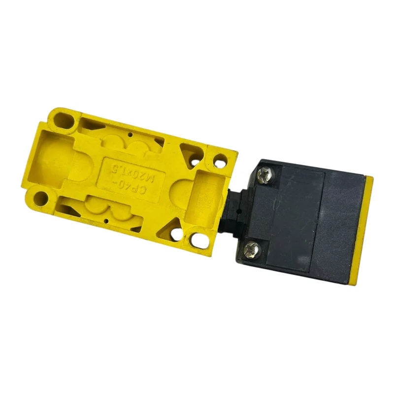 Turck BI15-CP40-AP6X2 Rechteckiger Induktivsensor 15 mm PNP 10–30 V DC CP40