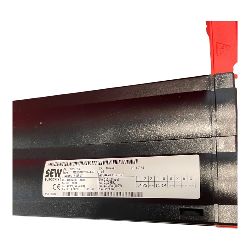SEW EURODRIVE Umrichter MOVITRAC B MC07B0150-503-4-00 + MDX60A0150-503-4-00