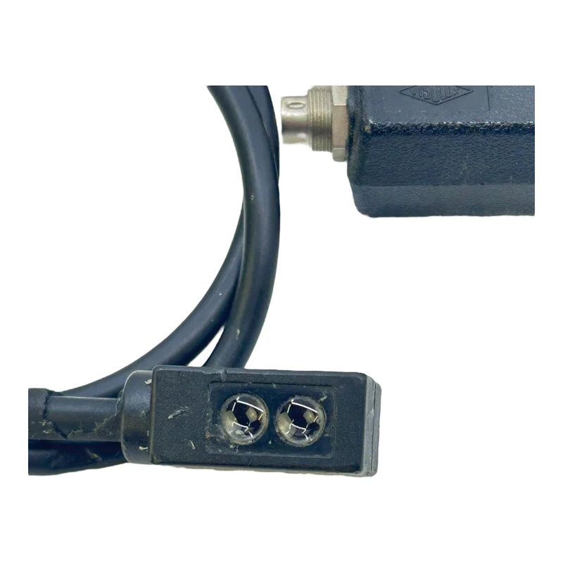 Pepperl+Fuchs Lichttaster Sensor ML4-8-KSU-1205 12–30 V DC mit Kabel & Stecker