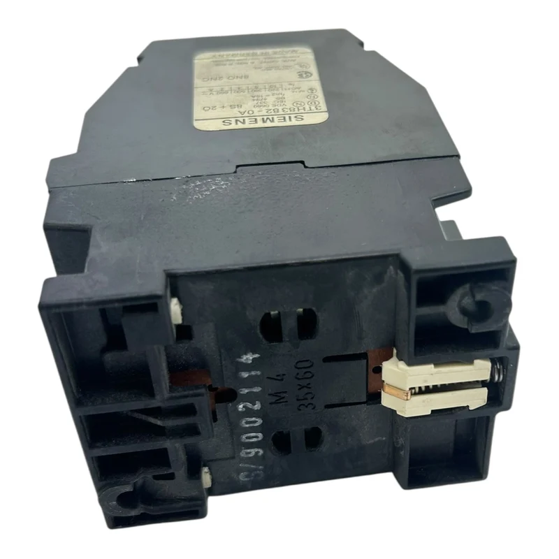 Siemens Hilfsschütz 220V 3TH8362-0A 8NO 2NC A600 P600 AC-15 10-polig