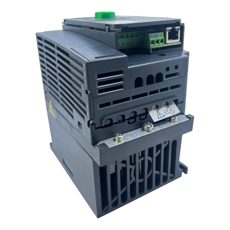 Schneider Frequenzumrichter 1,1kW 380V Altivar 320 ATV320U11N4C 3-phasig
