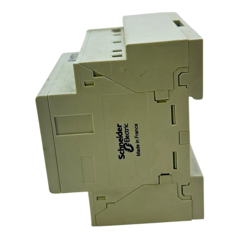 Merlin Gerin Stromzähler ME4zrt 3x230/400V 5A Energiezähler LCD Hutschiene
