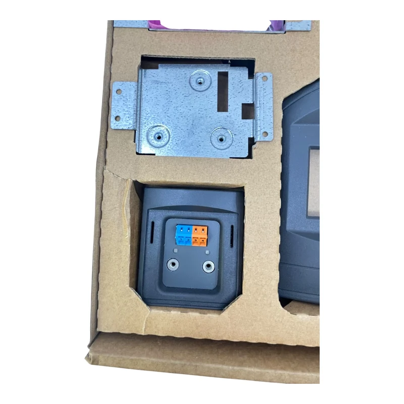 Siemens Inverter Micromaster Zubehör Türmontagesatz 6SE6400-0PM00-0AA0 Industrie
