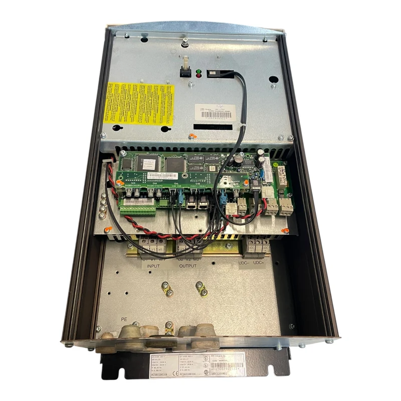 ABB Frequenzumrichter 25kW ACS601000306 ACS600 für industriellen Einsatz