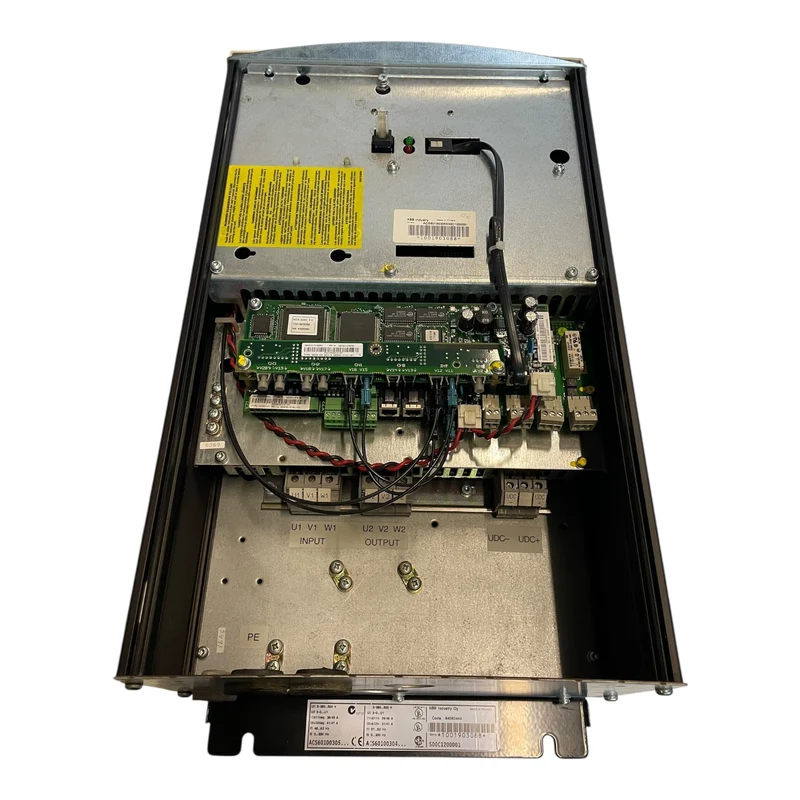 ABB Frequenzumrichter 22kW 3~ 380–500V ACS60100305 für industrielle Anwendung