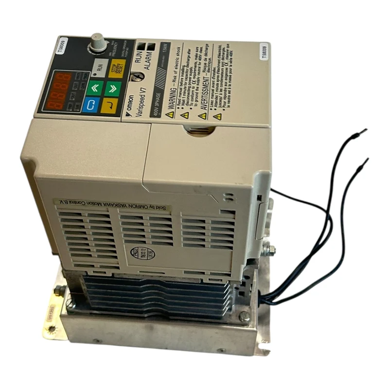 Omron Frequenzumrichter 3,7kVA 380V Varispeed V7 CIMR-V7AZ41P5 Industrie Einsatz