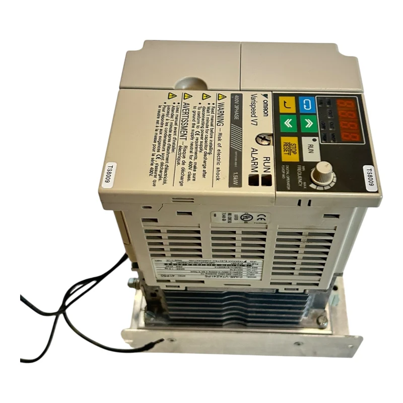 Omron Frequenzumrichter 3,7kVA 380V Varispeed V7 CIMR-V7AZ41P5 Industrie Einsatz