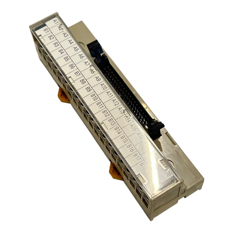 Omron Steckverbinder Connector XW2D-40G6 40-polig
