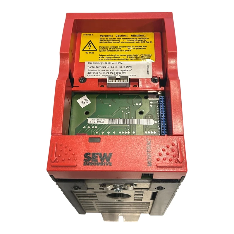 SEW Frequenzumrichter MOVITRAC 1,8kVA 31C007-503-4-00 400V IP20 s