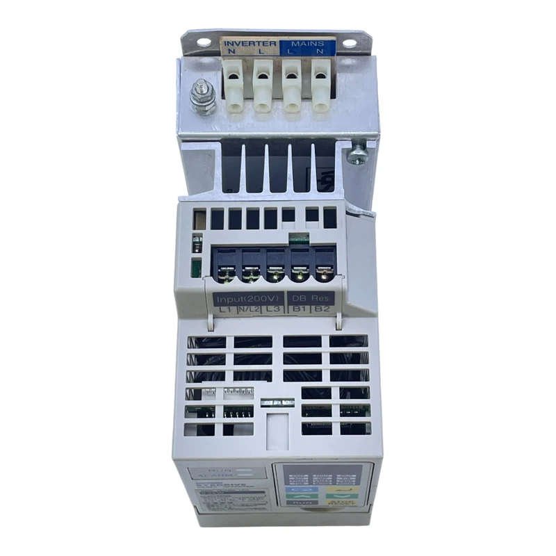 Omron Frequenzumrichter 0,2kW 3G3EV-AB002-E Sysdrive Inverter 200–240V