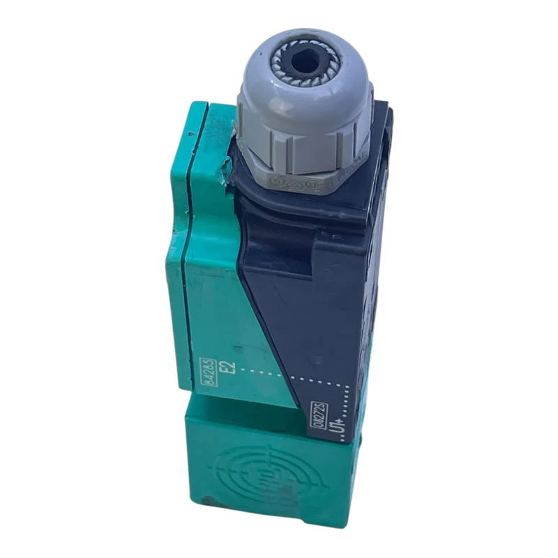 Pepperl+Fuchs Induktiver Sensor Näherungsschalter NJ20E+U1+E2