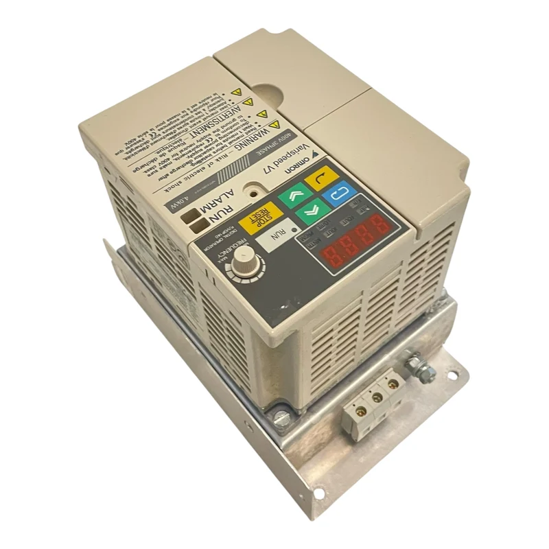 Omron Frequenzumrichter 0,9kVA 380V Varispeed V7 CIMR-V7AZ40P2 Industrie Einsatz