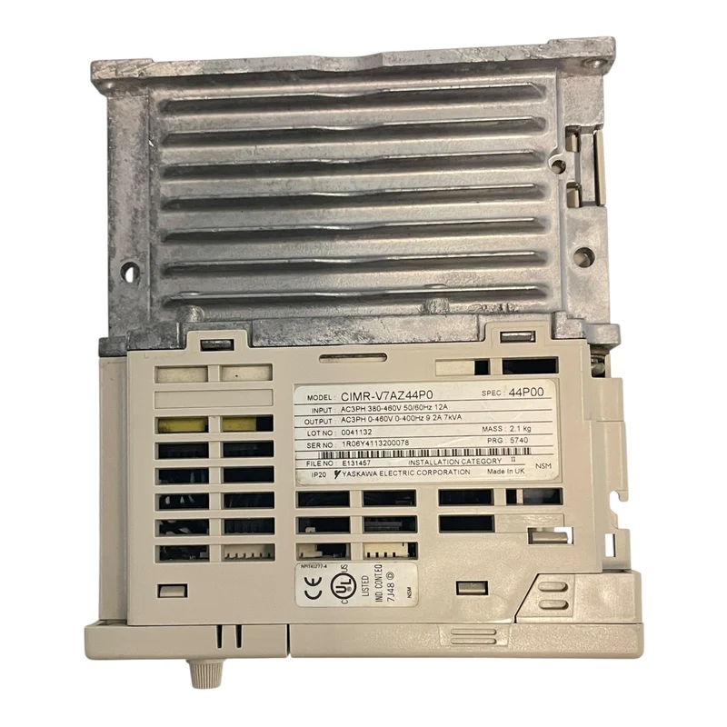 Omron Frequenzumrichter 7kVA 380V Varispeed V7 CIMR-V7AZ44P0 Industrie Einsatz