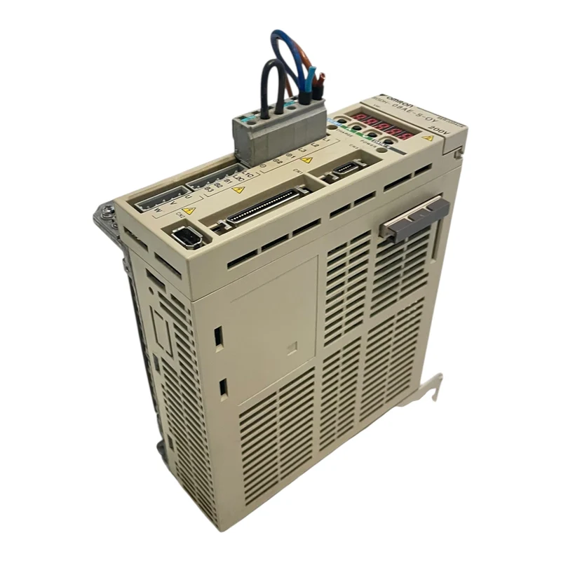 Omron Servopack Servoantrieb SGDH-08AE-S-OY für den industriellen Einsatz