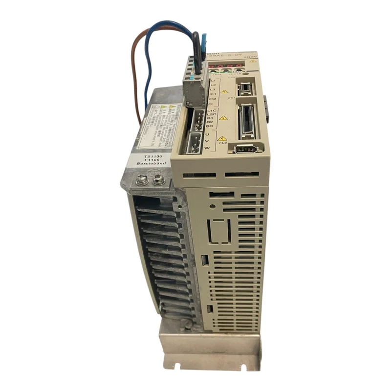 Omron Servopack Servoantrieb SGDH-08AE-S-OY für den industriellen Einsatz