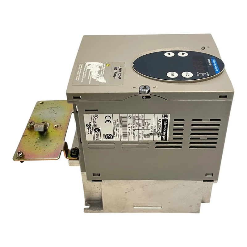 Telemecanique Frequenzumrichter 1,5kW Altivar 31 380V Frequenzumrichter 1,5kW