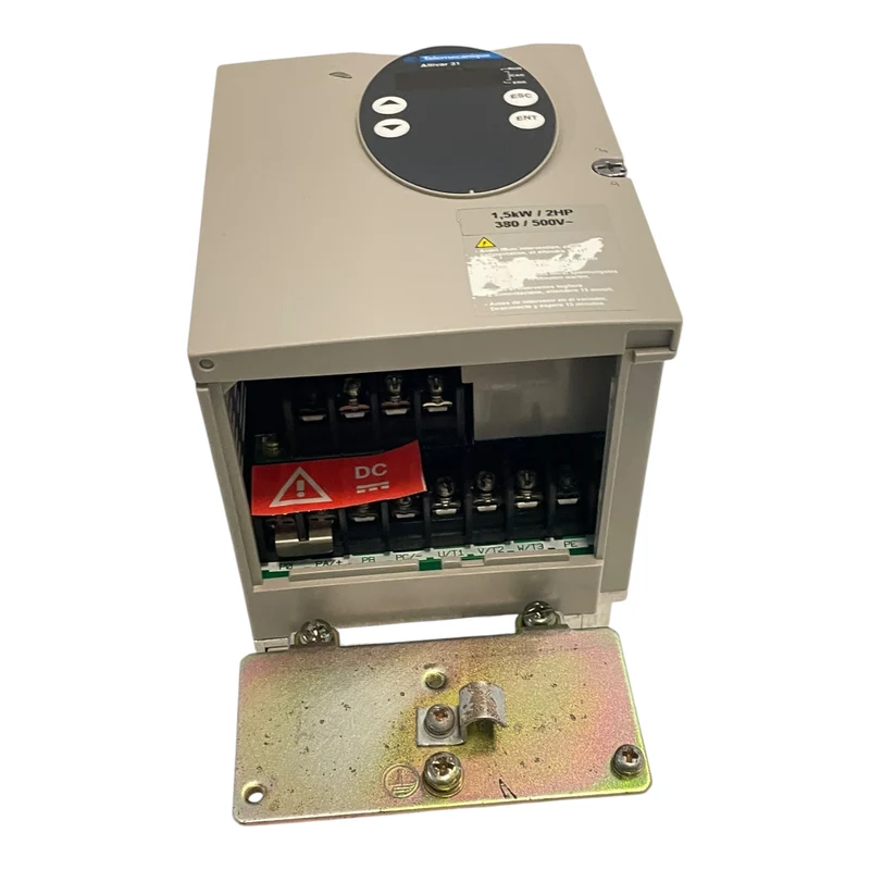 Telemecanique Frequenzumrichter 1,5kW Altivar 31 380V Frequenzumrichter 1,5kW