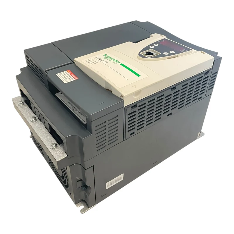 Schneider 11 kW Frequenzumrichter 380 V ATV71HD11N4 für industriellen Einsatz