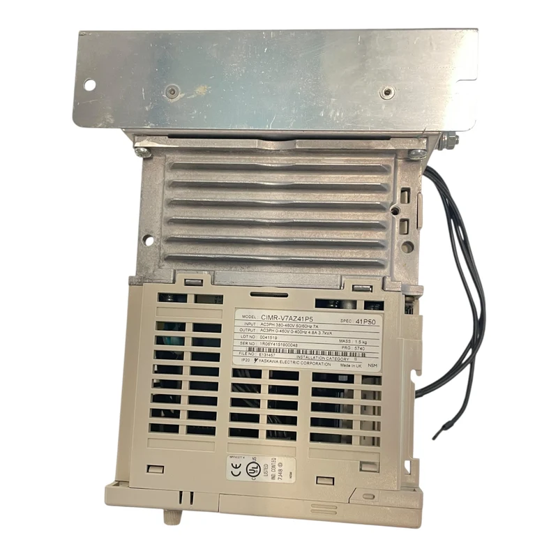 Omron Frequenzumrichter 3,7kVA 380V Varispeed V7 CIMR-V7AZ41P5 Industrie Einsatz