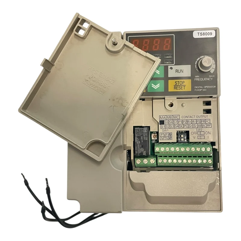 Omron Frequenzumrichter 3,7kVA 380V Varispeed V7 CIMR-V7AZ41P5 Industrie Einsatz