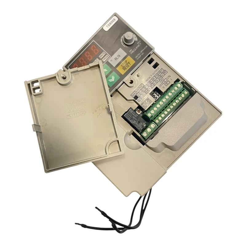 Omron Frequenzumrichter 3,7kVA 380V Varispeed V7 CIMR-V7AZ41P5 Industrie Einsatz