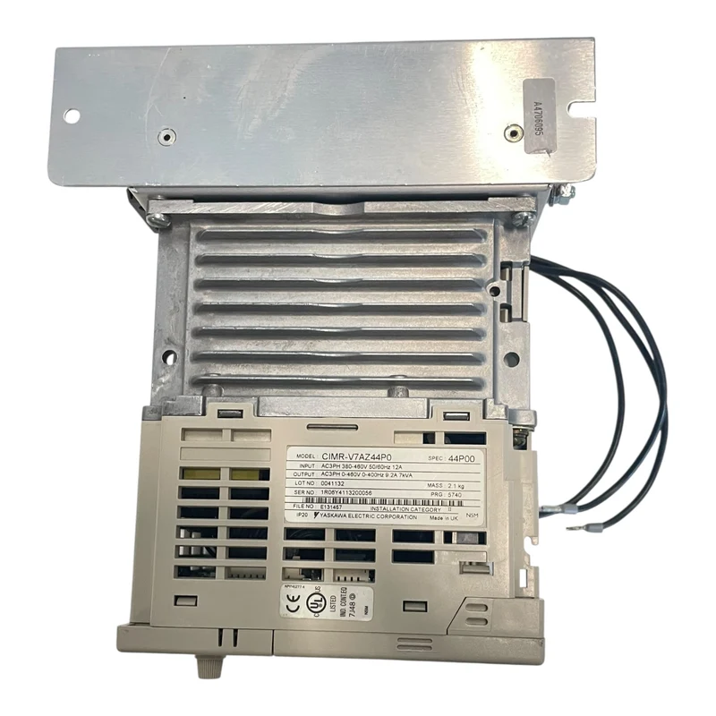 Omron Frequenzumrichter 7kVA 380V Varispeed V7 CIMR-V7AZ44P0 Industrie Einsatz