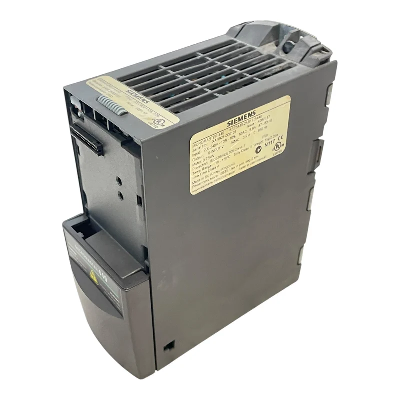 Siemens Frequenzumrichter 0,75kW 230V MICROMASTER 440 6SE6440-2AB17-5AA0