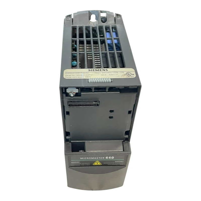 Siemens Frequenzumrichter 0,75kW 230V MICROMASTER 440 6SE6440-2AB17-5AA0