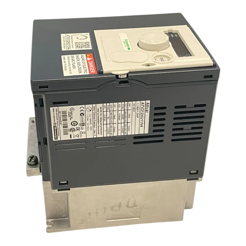 Schneider Frequenzumrichter 1,1kW Altivar 31 380V Frequenzumrichter 1,1kW