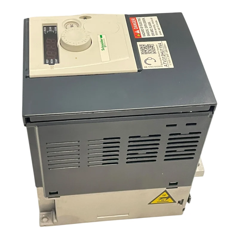 Schneider Frequenzumrichter 1,1kW Altivar 31 380V Frequenzumrichter 1,1kW